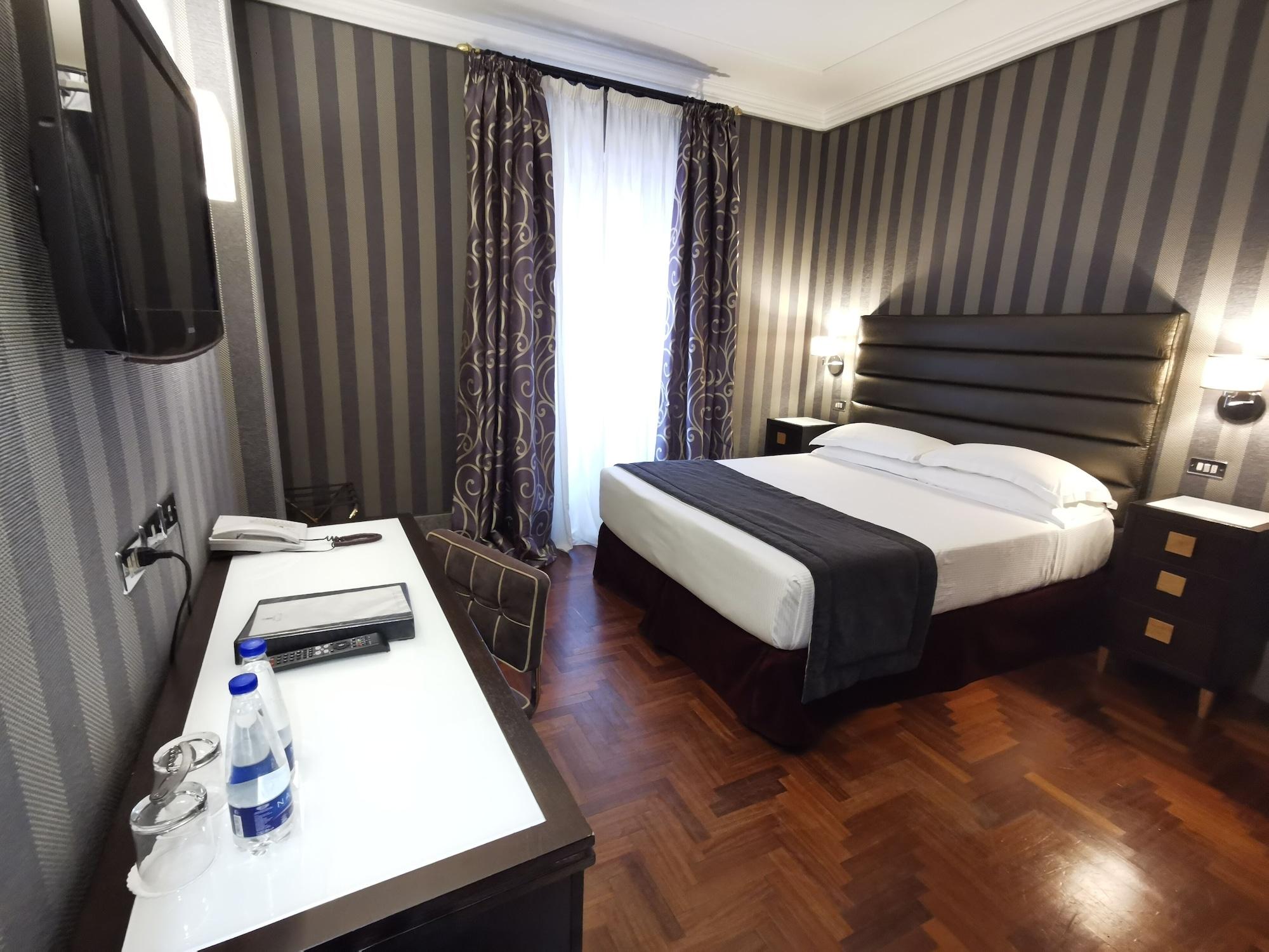 Hotel Royal Court Рим Екстериор снимка