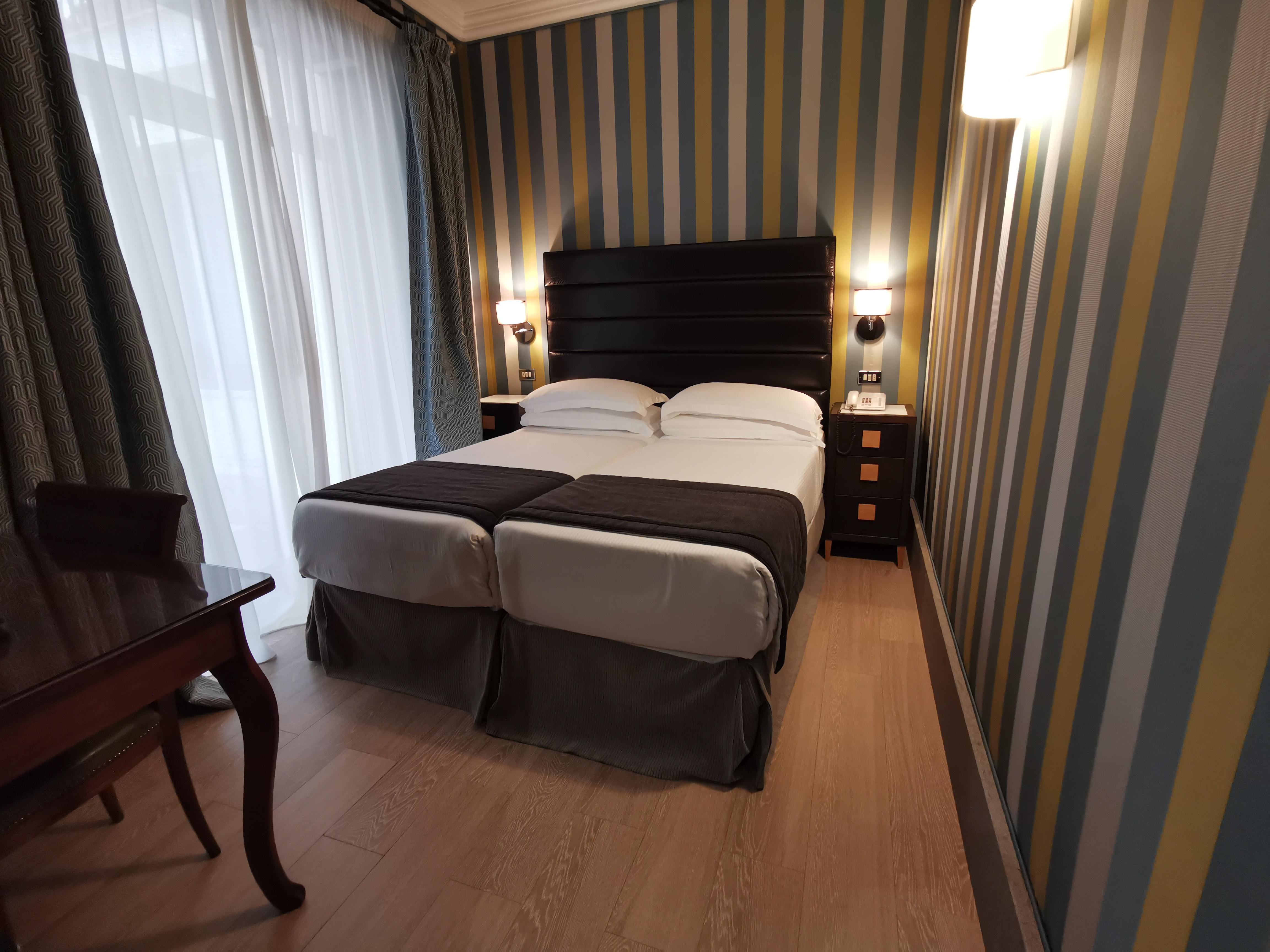 Hotel Royal Court Рим Екстериор снимка