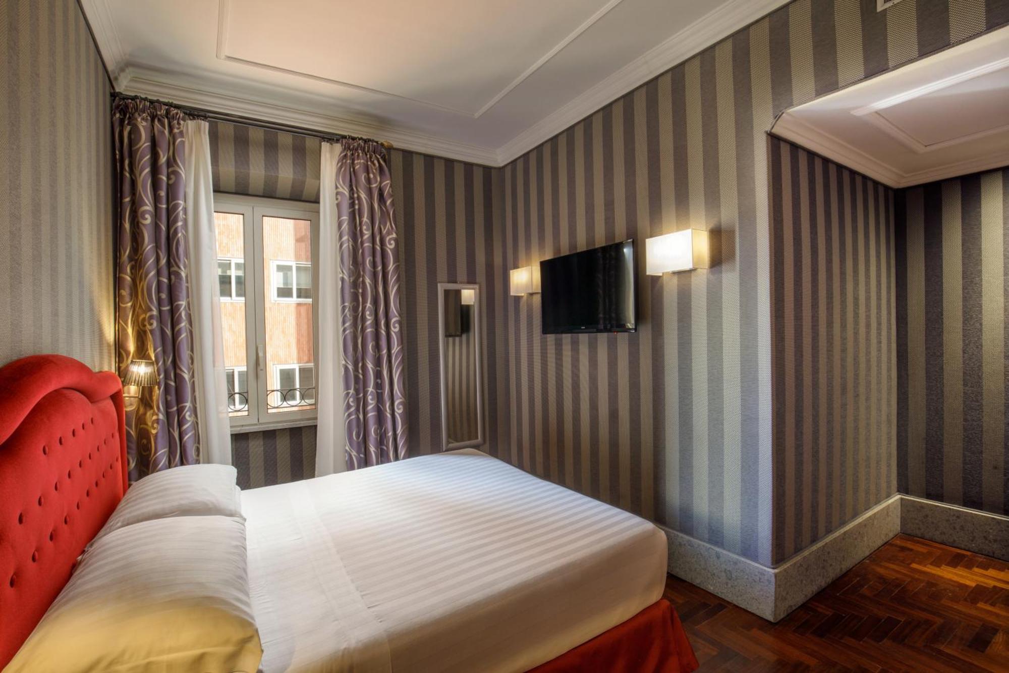 Hotel Royal Court Рим Екстериор снимка
