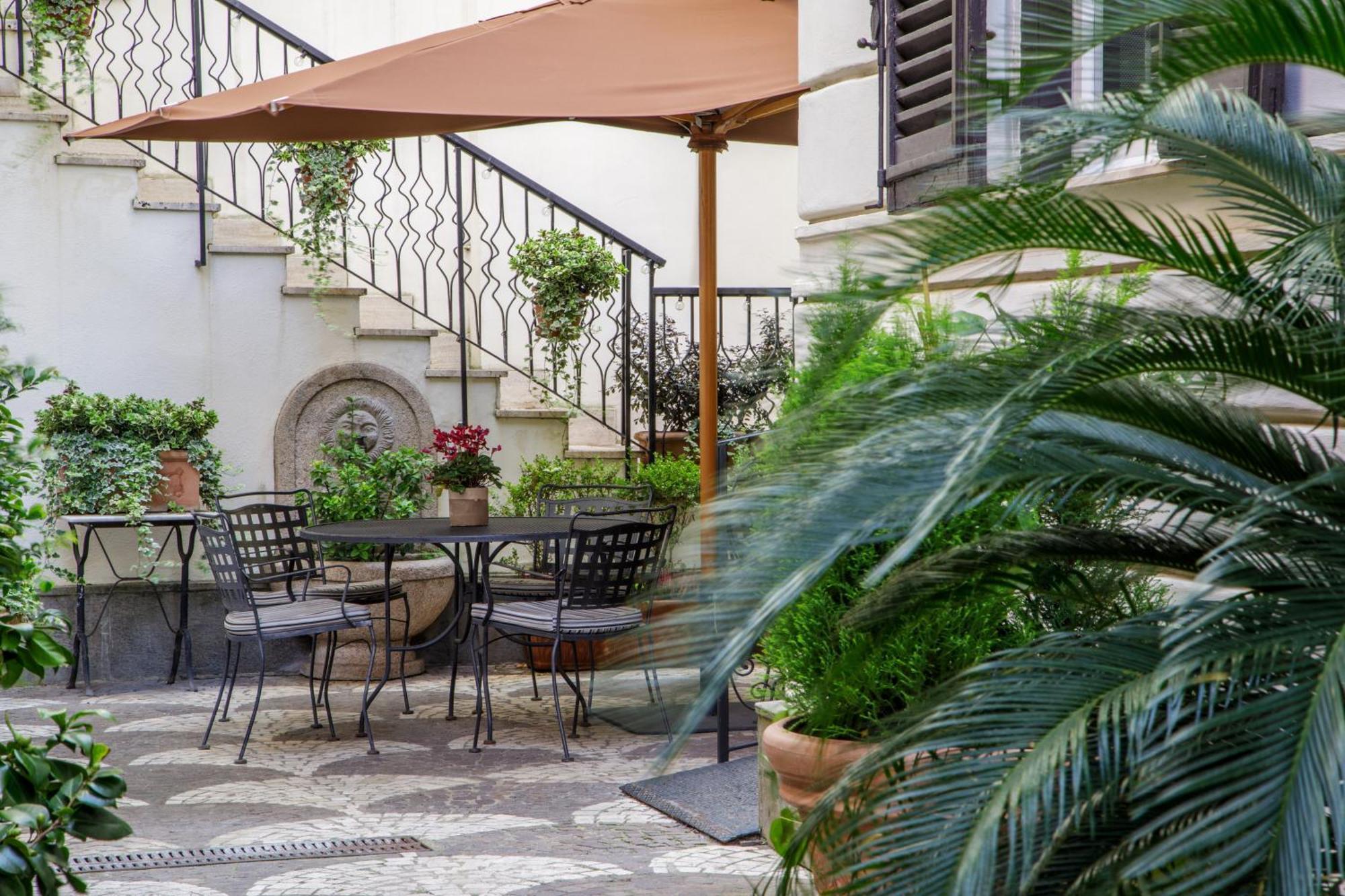 Hotel Royal Court Рим Екстериор снимка