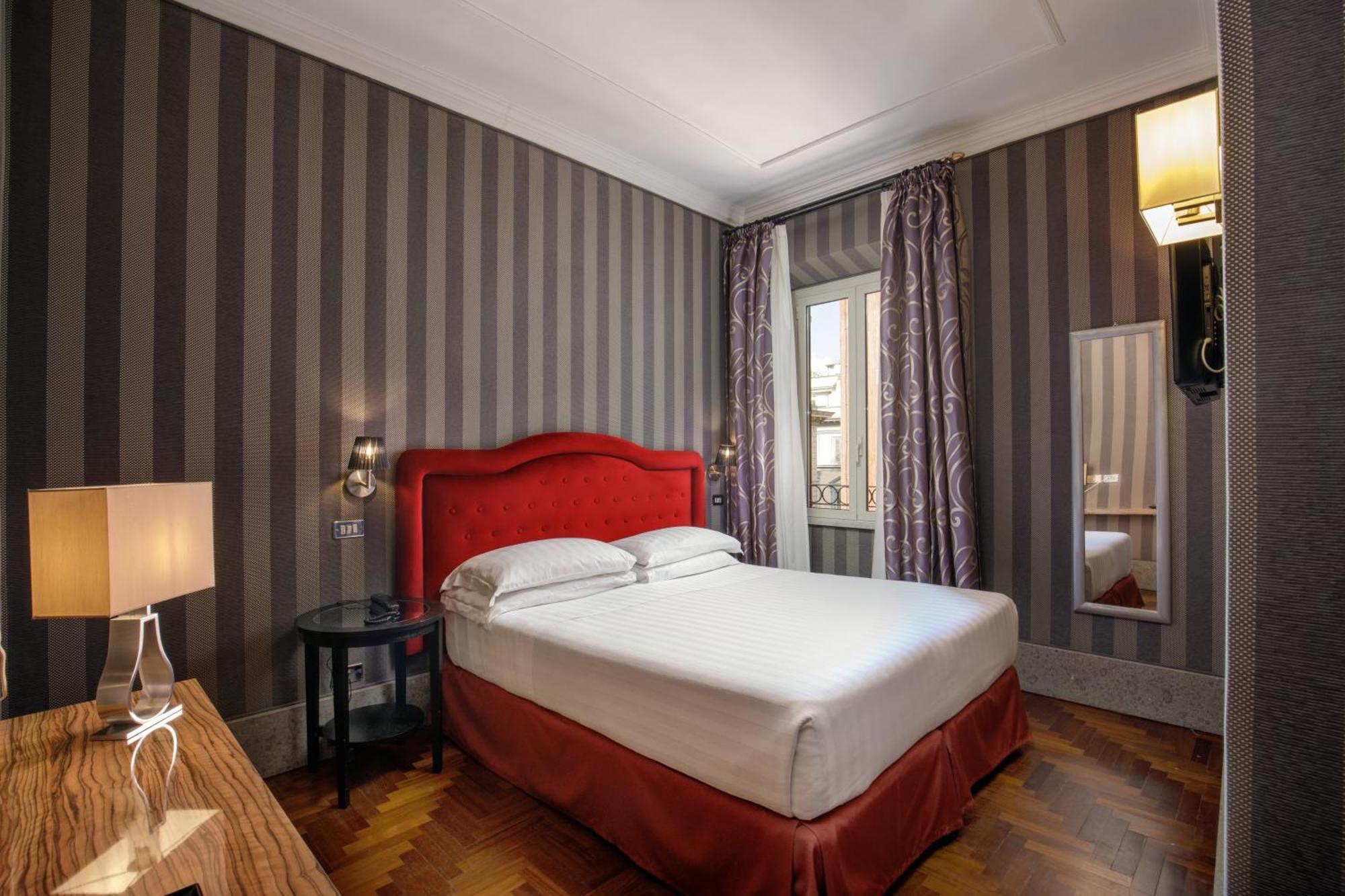Hotel Royal Court Рим Екстериор снимка