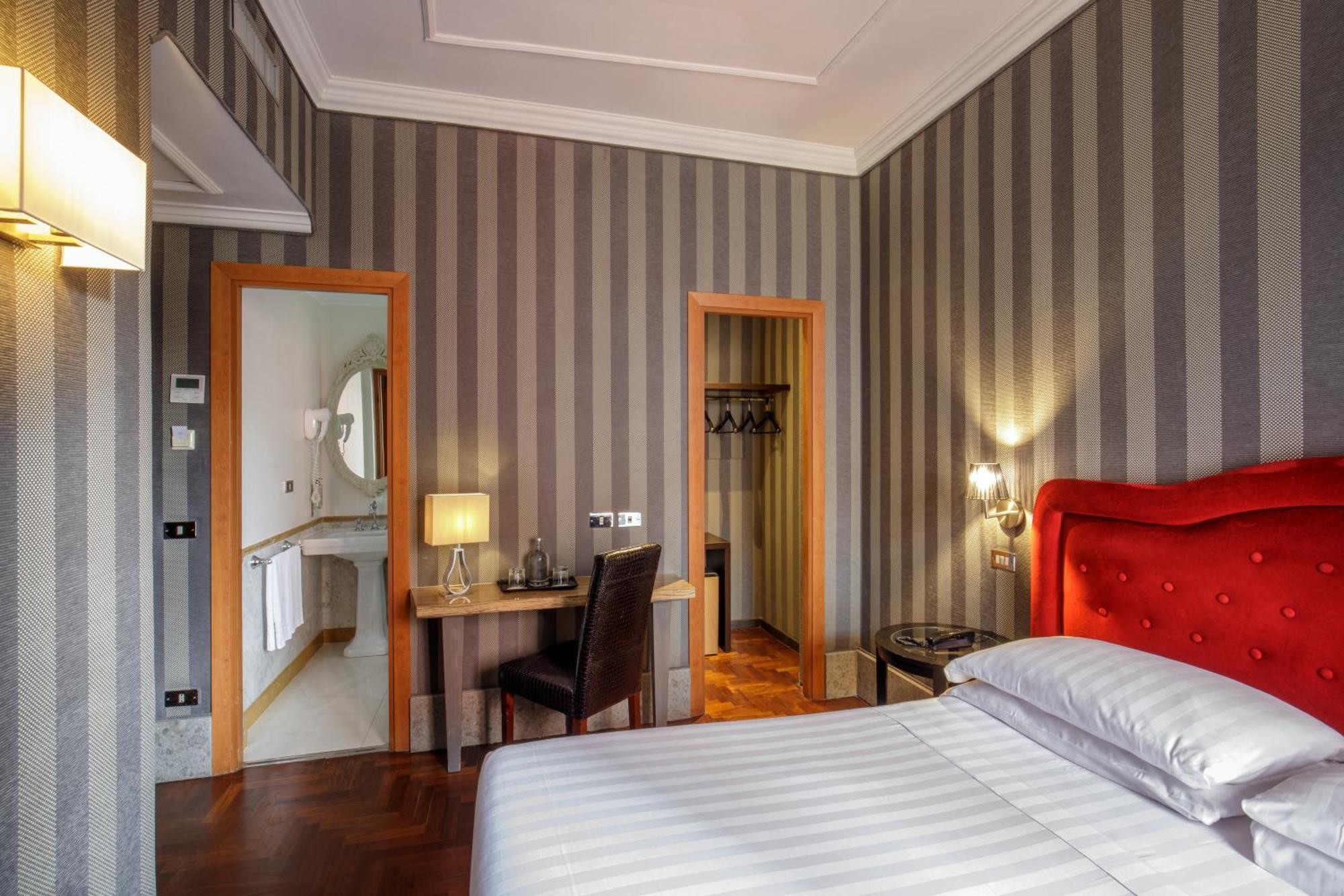 Hotel Royal Court Рим Екстериор снимка