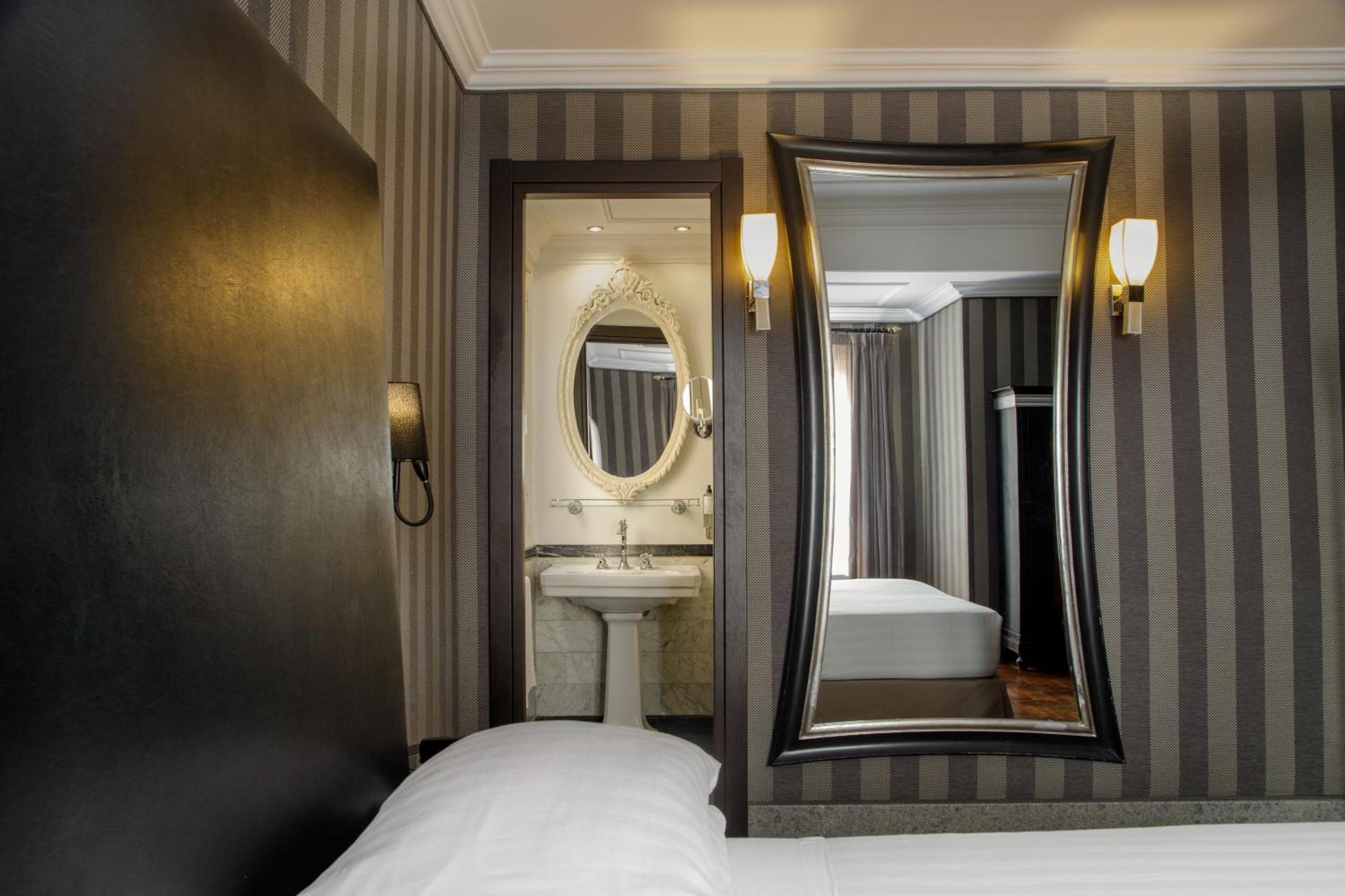 Hotel Royal Court Рим Екстериор снимка