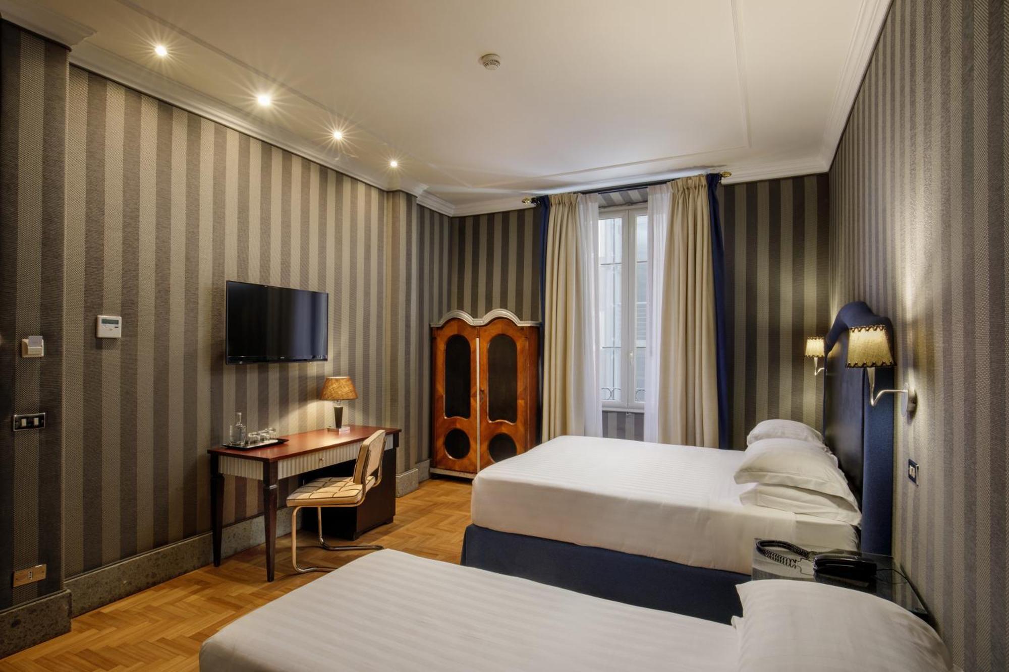 Hotel Royal Court Рим Екстериор снимка