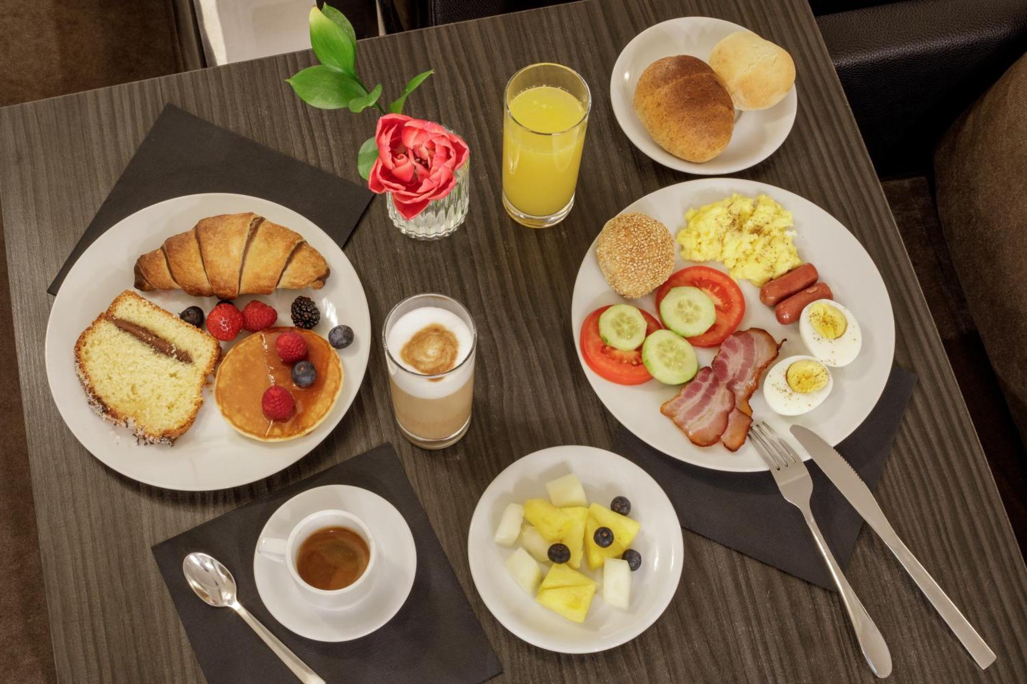 Hotel Royal Court Рим Екстериор снимка