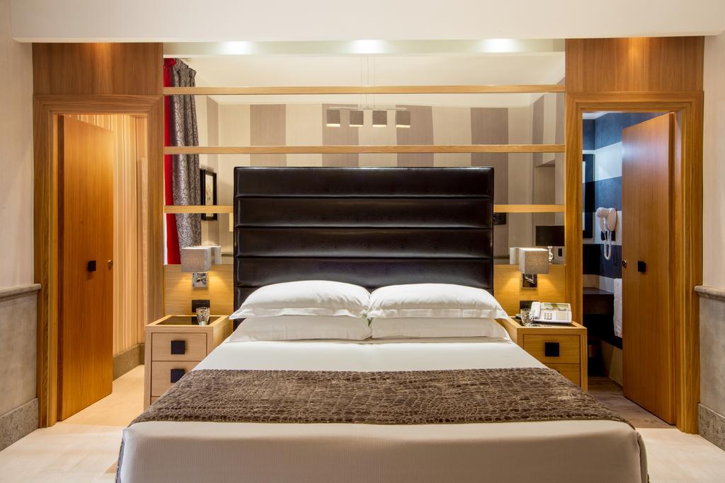 Hotel Royal Court Рим Екстериор снимка