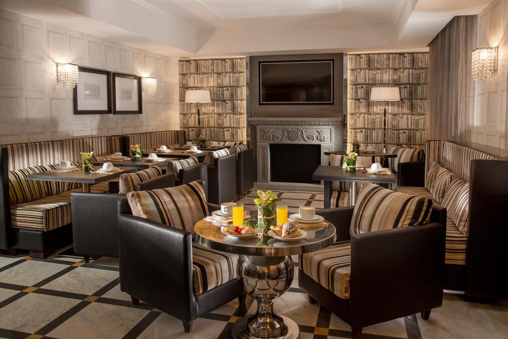 Hotel Royal Court Рим Екстериор снимка
